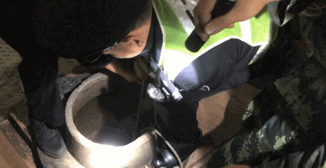 d8dea10244c9c09a1d3da9407bf5b081.gif