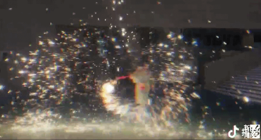 ef6d1ddf96133a25926e2d6142145672.gif