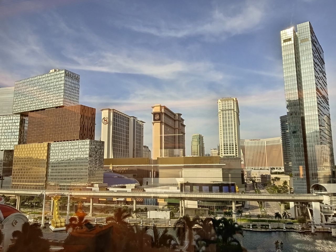 20221031164018front2_0_190502_FqeT99SeXGpmhoA9fnvfZ3ocZrVV.jpg