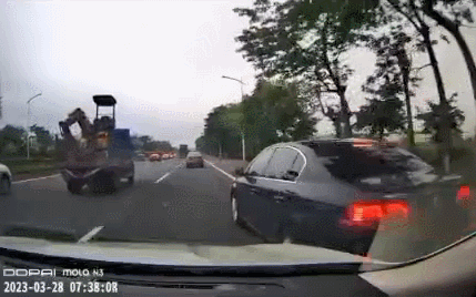 20230330143931front2_0_215239_FrcU1rjR98TjvK-Fhox5SE-WR0Ax.gif
