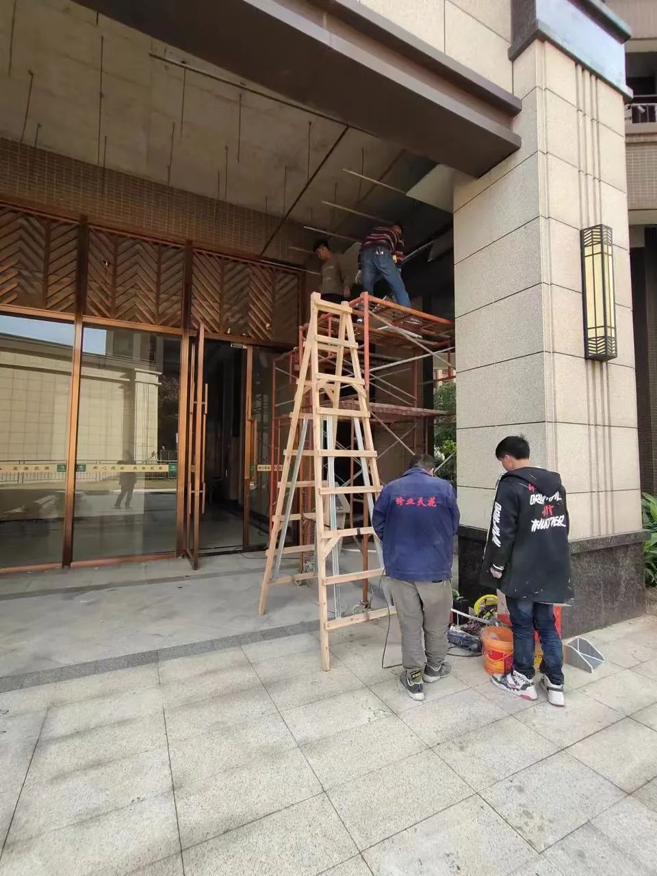 9196e452223efc516eab2b8eb474e4ac.jpg