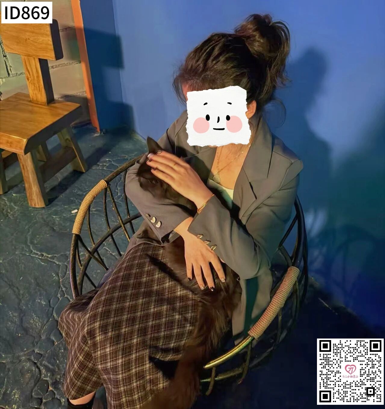 15a9730fdd6d9ef897872757444eed35.jpg