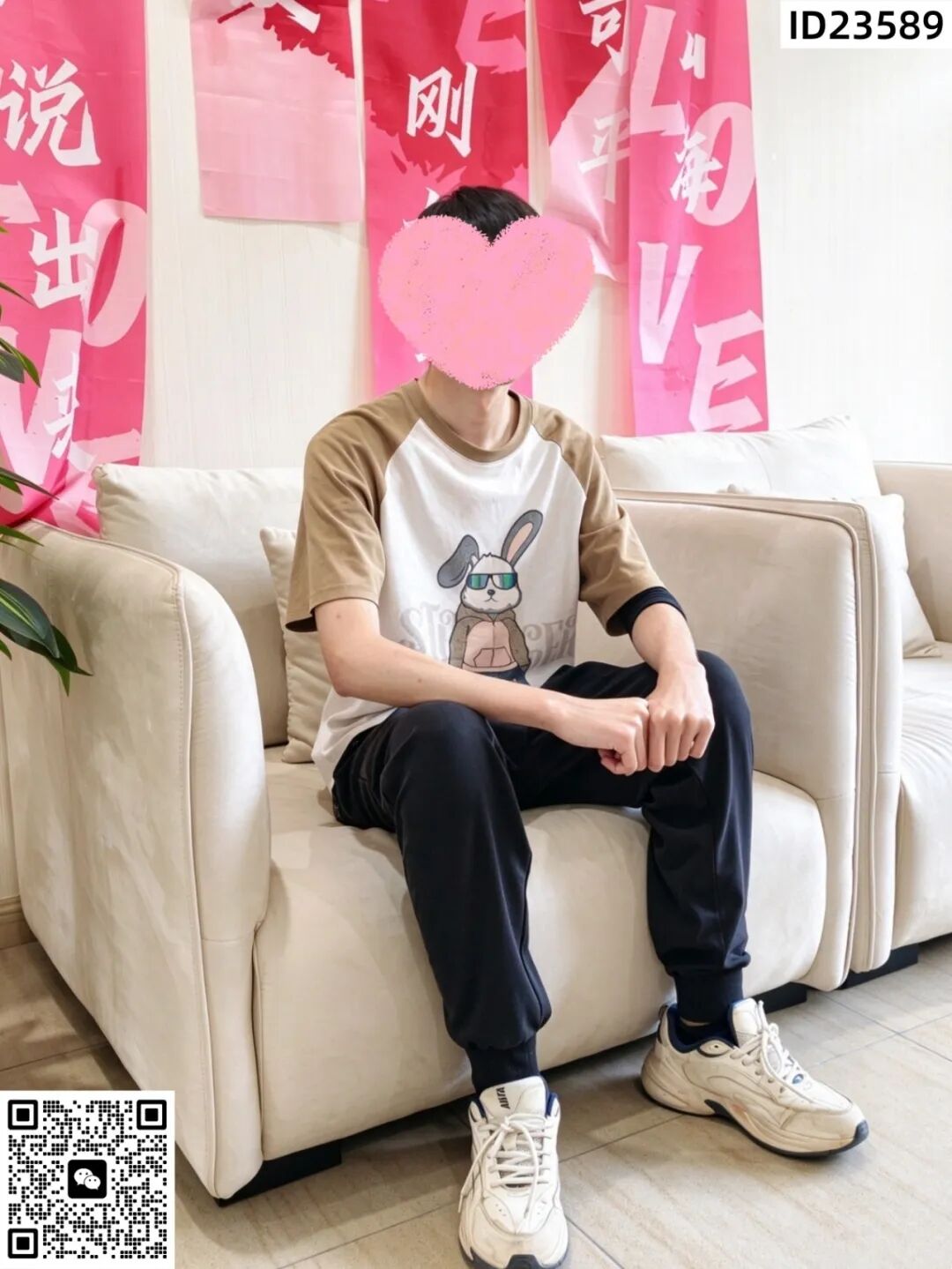 8e265c0f9a3f2a2eadeff71eeeadebf3.jpg