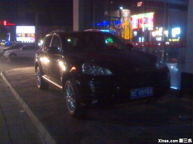 PORSCHE Cayenne [12].jpg