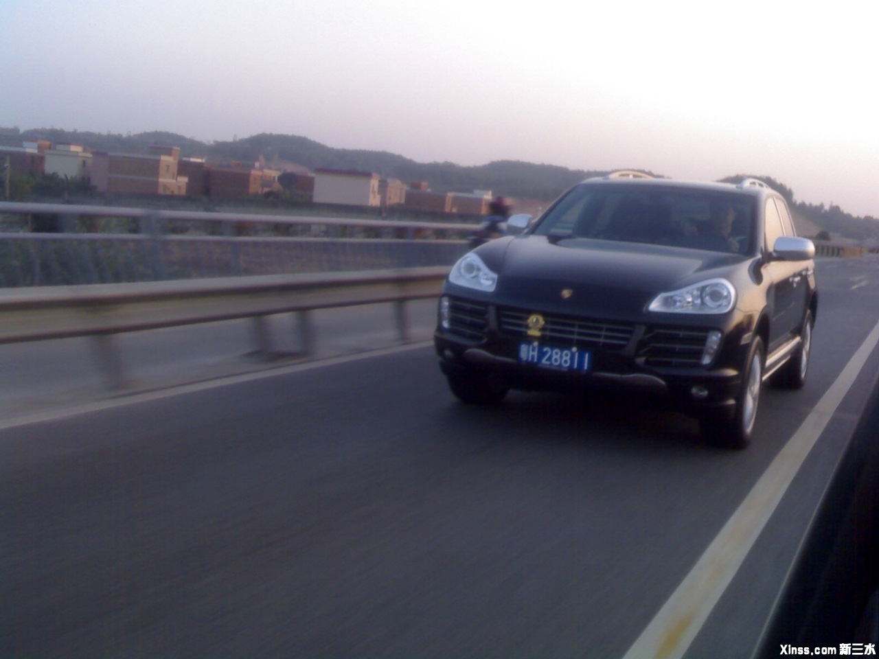 PORSCHE Cayenne [09].jpg