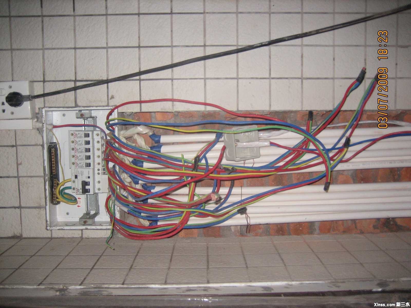 һ���ŵ��ܵ��䣬˫��63A��©�翪��һ����20A������©�翪��11�����Σ��繤˵�Ҽҵ��߹�̫�࣬Ҫ��ô�࣬�� ...