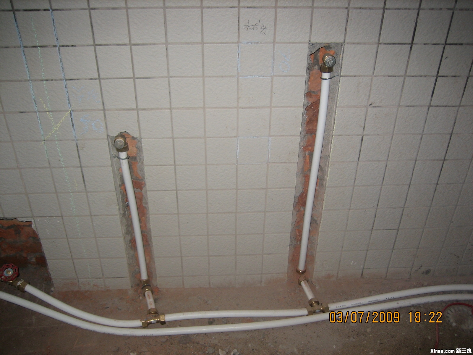 �뻧��԰δ������ˮ��ĵص㣬�Ա��Ǹ�Сˮ��ͷ�����Ա�׼�����ϴ���裨����֮���һ���Ÿ�����Ҫϴ�֣� ...