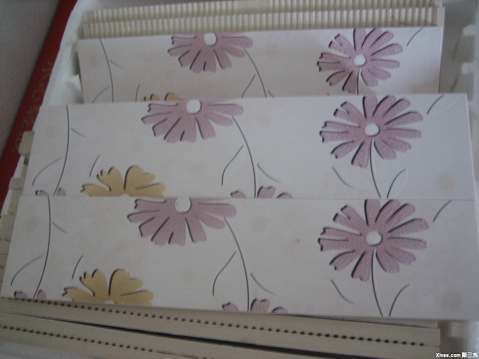 ����������