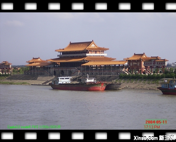 040511观龙楼.jpg